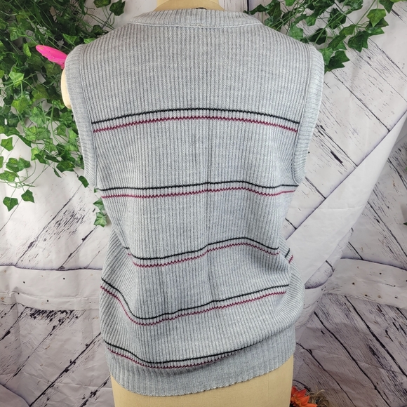 Cooper - Picture 2 of 10